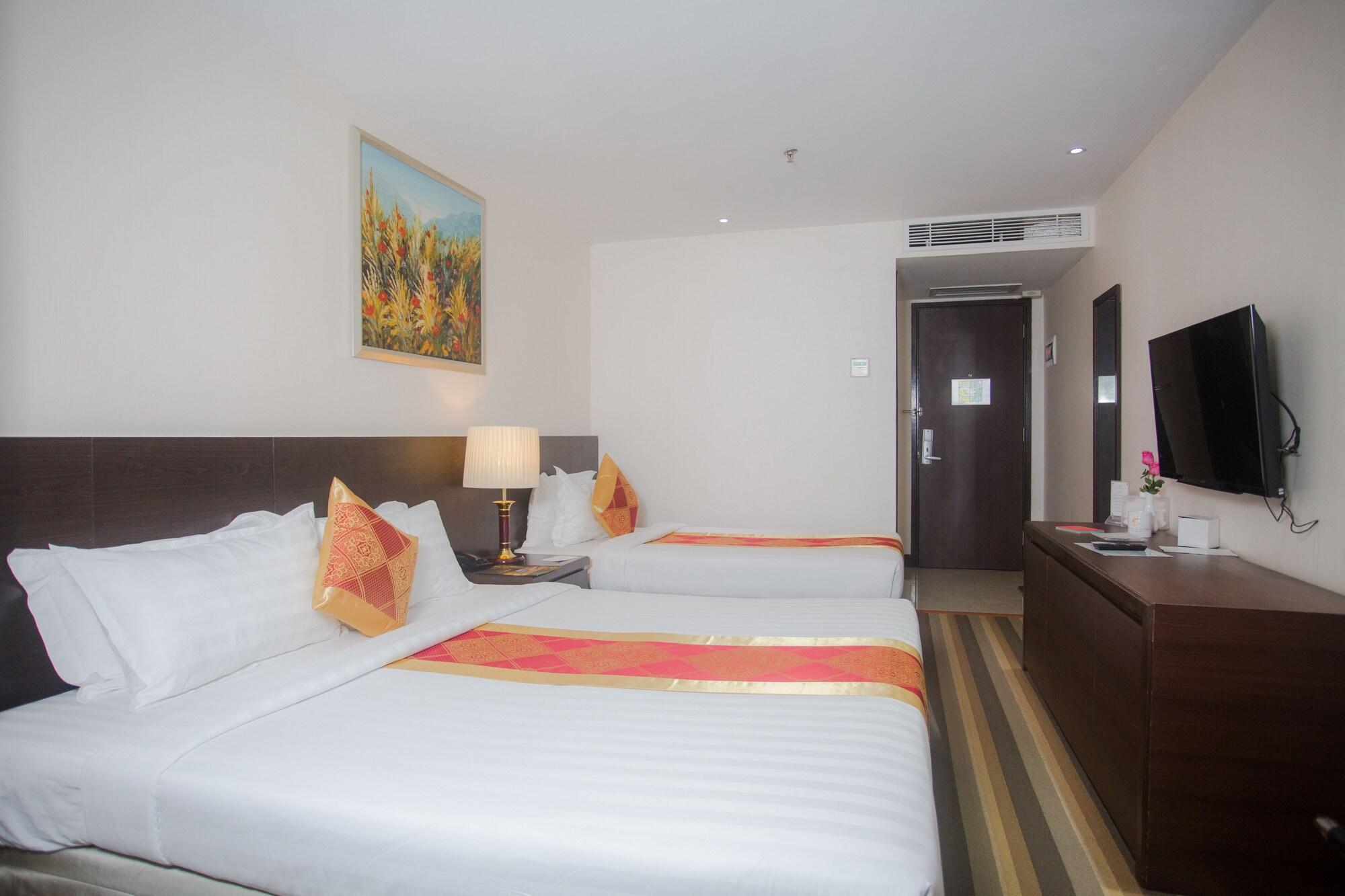 Esperado Lake View Hotel Yangon Exterior foto